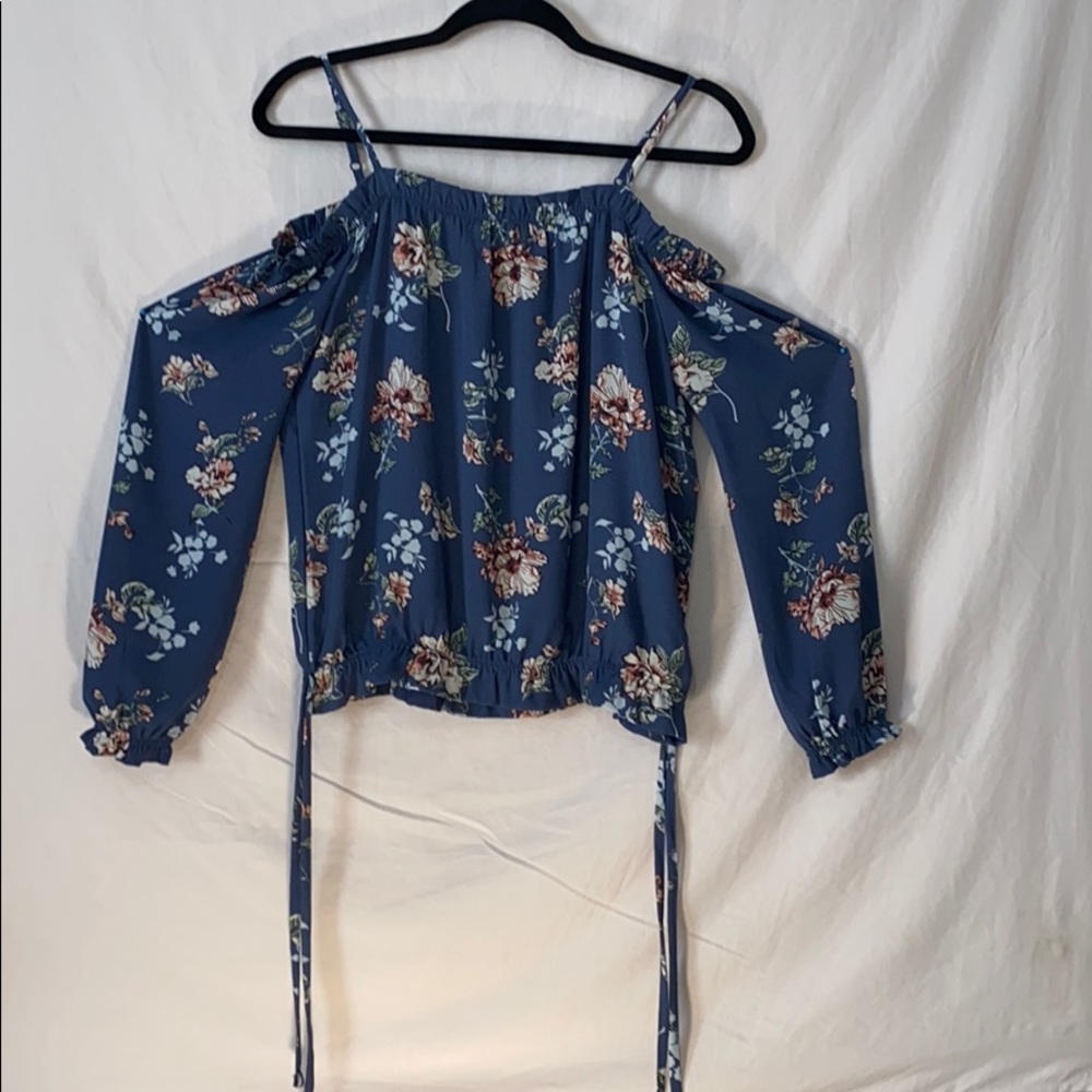 Wishful park brand off-shoulder floral blue top